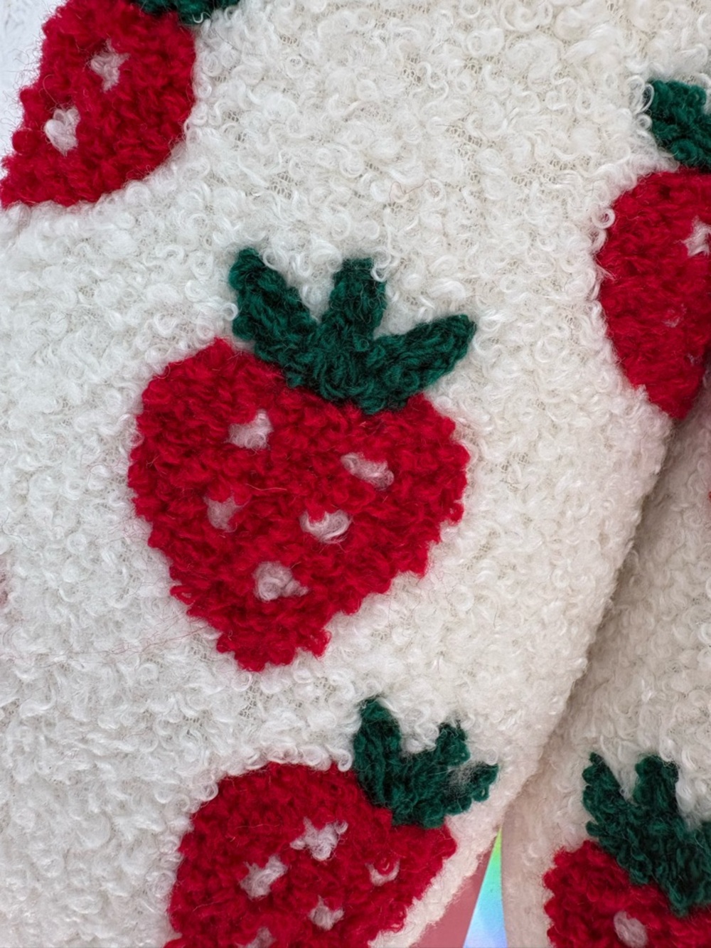 Mellow & Mod Strawberry Slippers 🍓 - Picture 4 of 4
